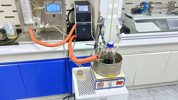 硝基加氫還原反應(yīng)連續(xù)流工藝開發(fā)進料
